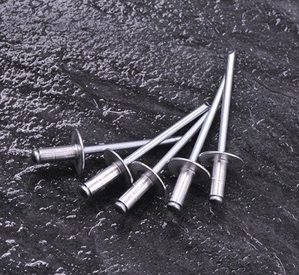 Τελεία ψευδαργύρου ANSI/ASME Standard Strong Fastening Force Steel Blind Pop Rivet για μέταλλο m2.5 m3 m3.5 m4.2 m4.8 m5.5 m6.3