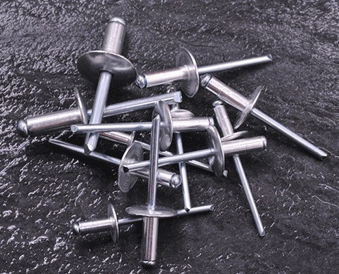Τελεία ψευδαργύρου ANSI/ASME Standard Strong Fastening Force Steel Blind Pop Rivet για μέταλλο m2.5 m3 m3.5 m4.2 m4.8 m5.5 m6.3